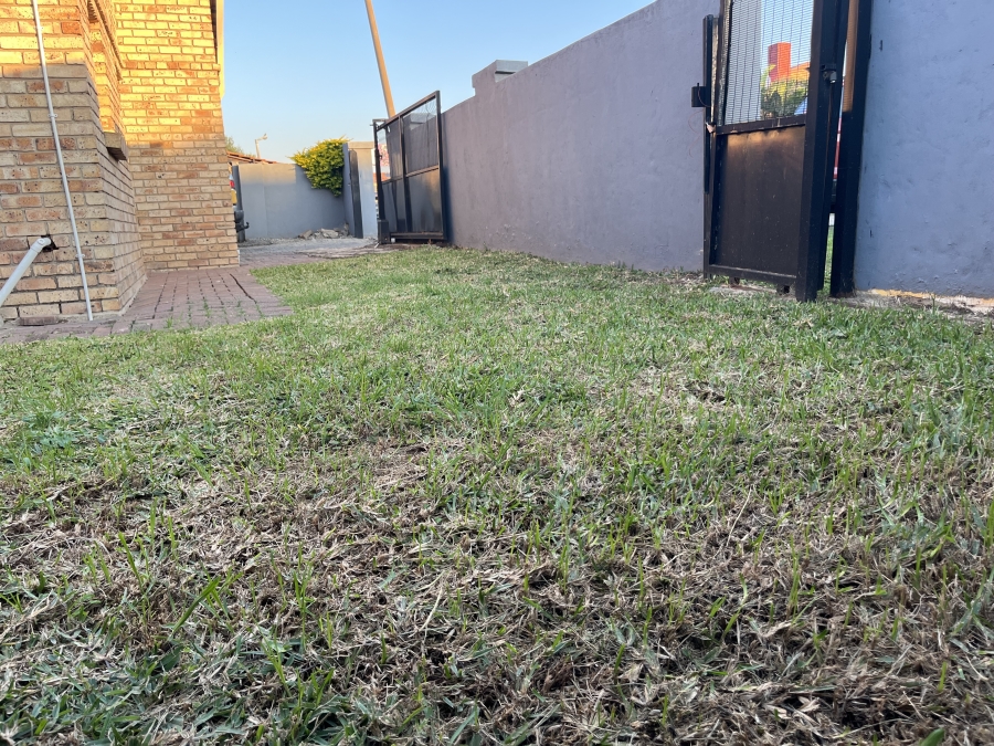 3 Bedroom Property for Sale in Waterval East North West